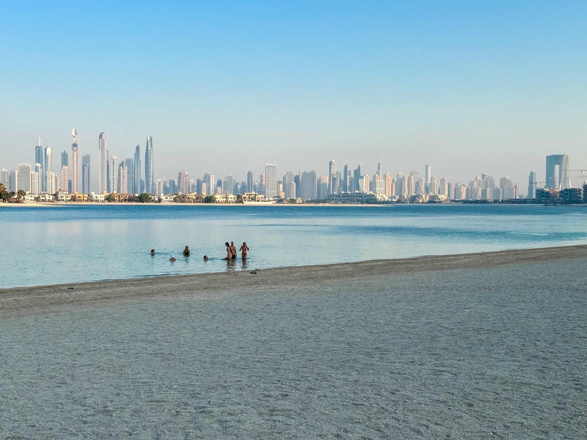 Spacious Beachfront 2 Bedroom Apartment - The 8 Dubai Eksteriør bilde