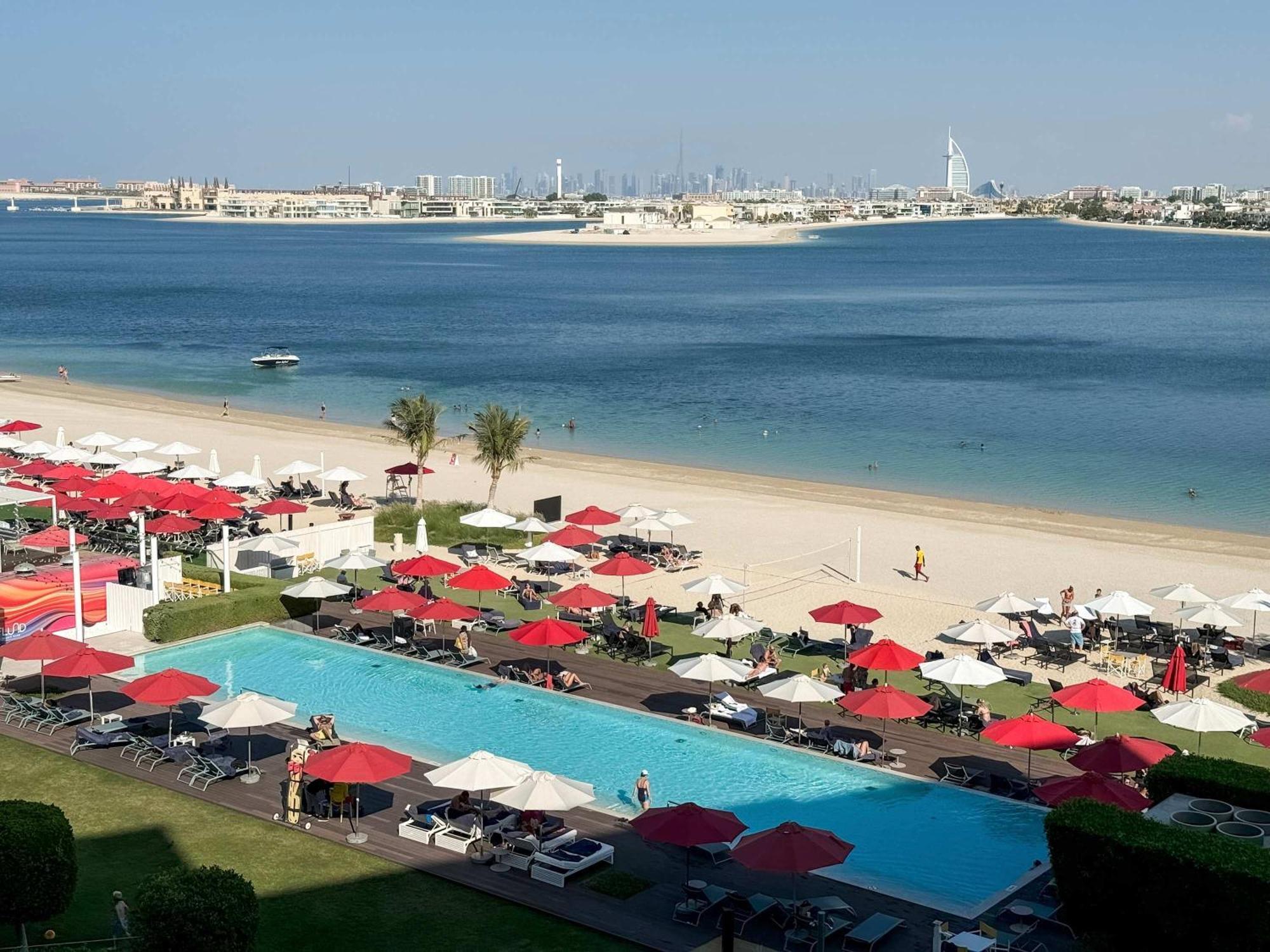 Spacious Beachfront 2 Bedroom Apartment - The 8 Dubai Eksteriør bilde