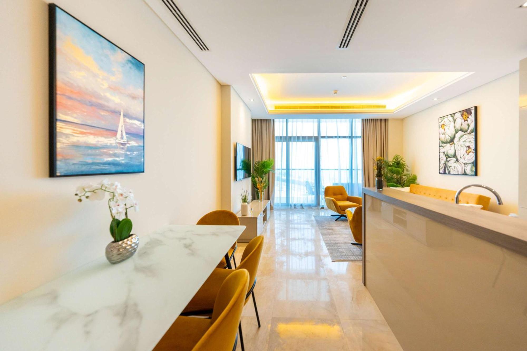 Spacious Beachfront 2 Bedroom Apartment - The 8 Dubai Eksteriør bilde